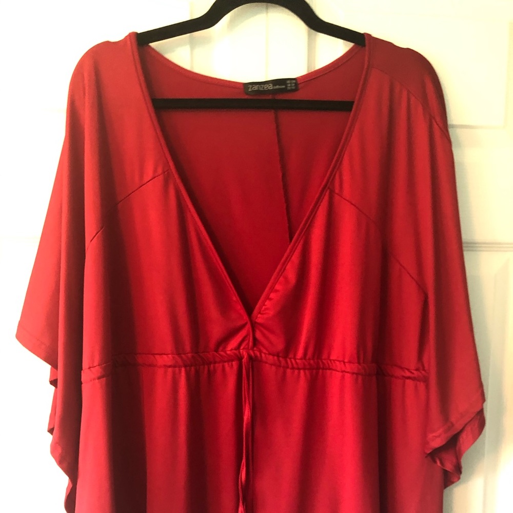 Flowy low V cut red top Plus Size 22
